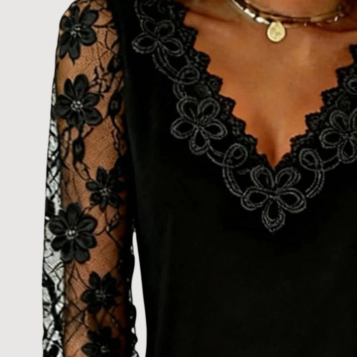 LYNETTE – ELEGANT LACE TOP