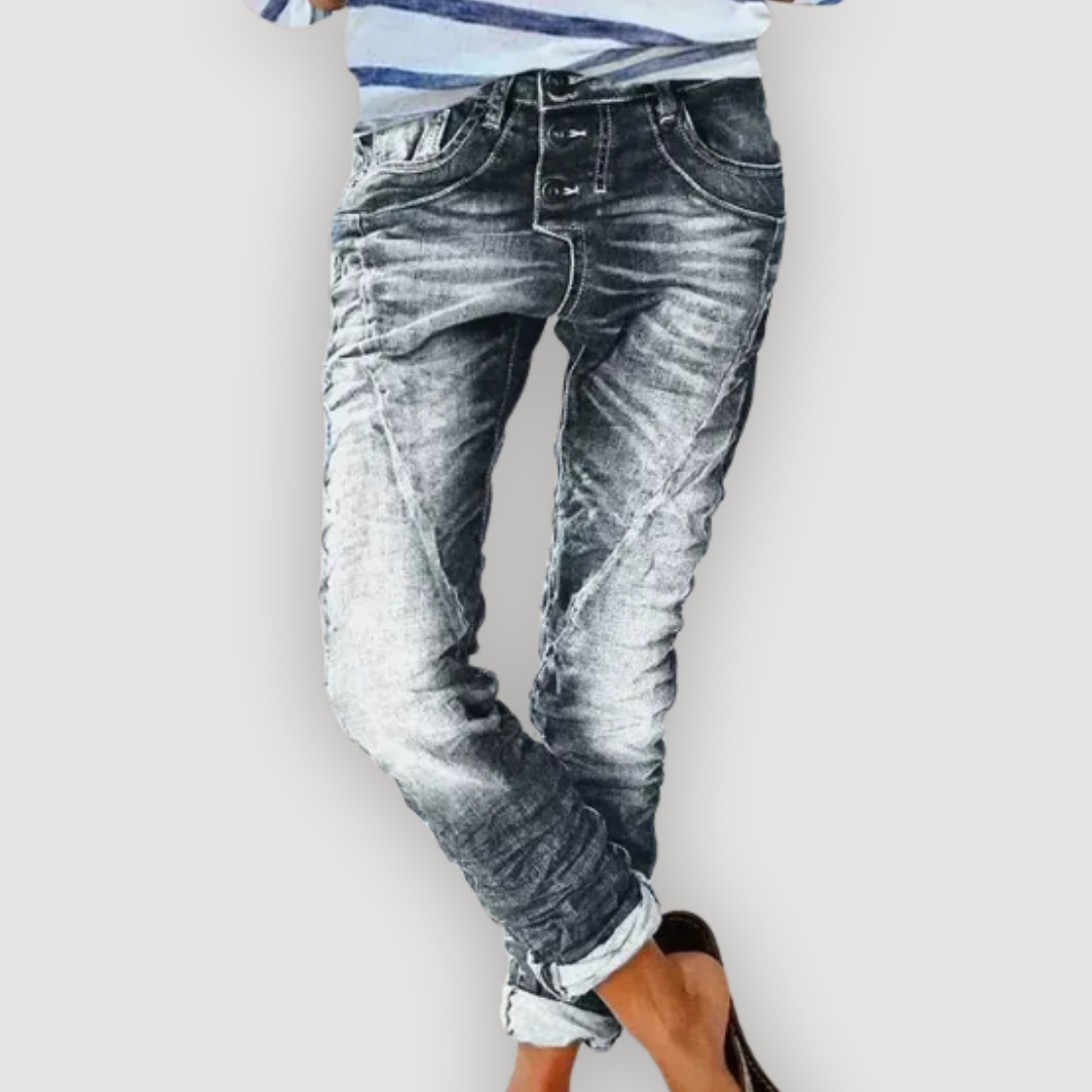 KYRA – BUTTON FRONT JEANS